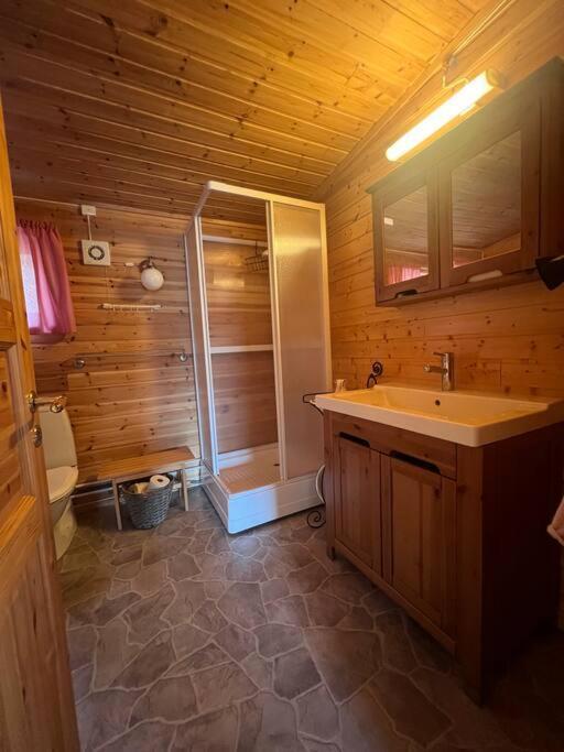 Cozy And Spacious Cabin Svensby Bagian luar foto