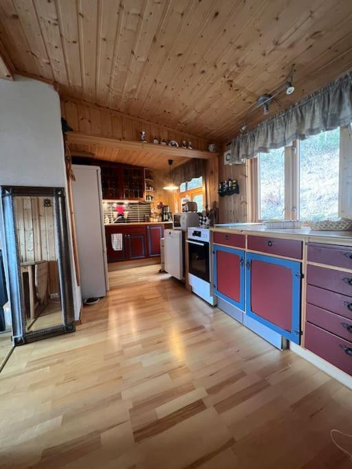 Cozy And Spacious Cabin Svensby Bagian luar foto