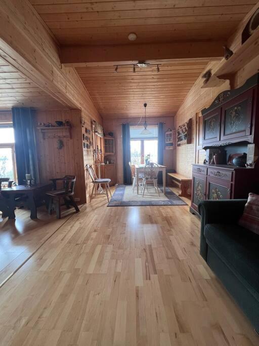 Cozy And Spacious Cabin Svensby Bagian luar foto