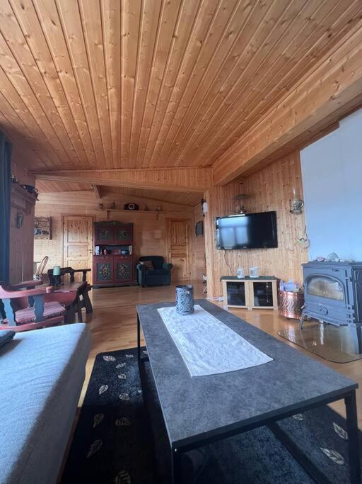 Cozy And Spacious Cabin Svensby Bagian luar foto